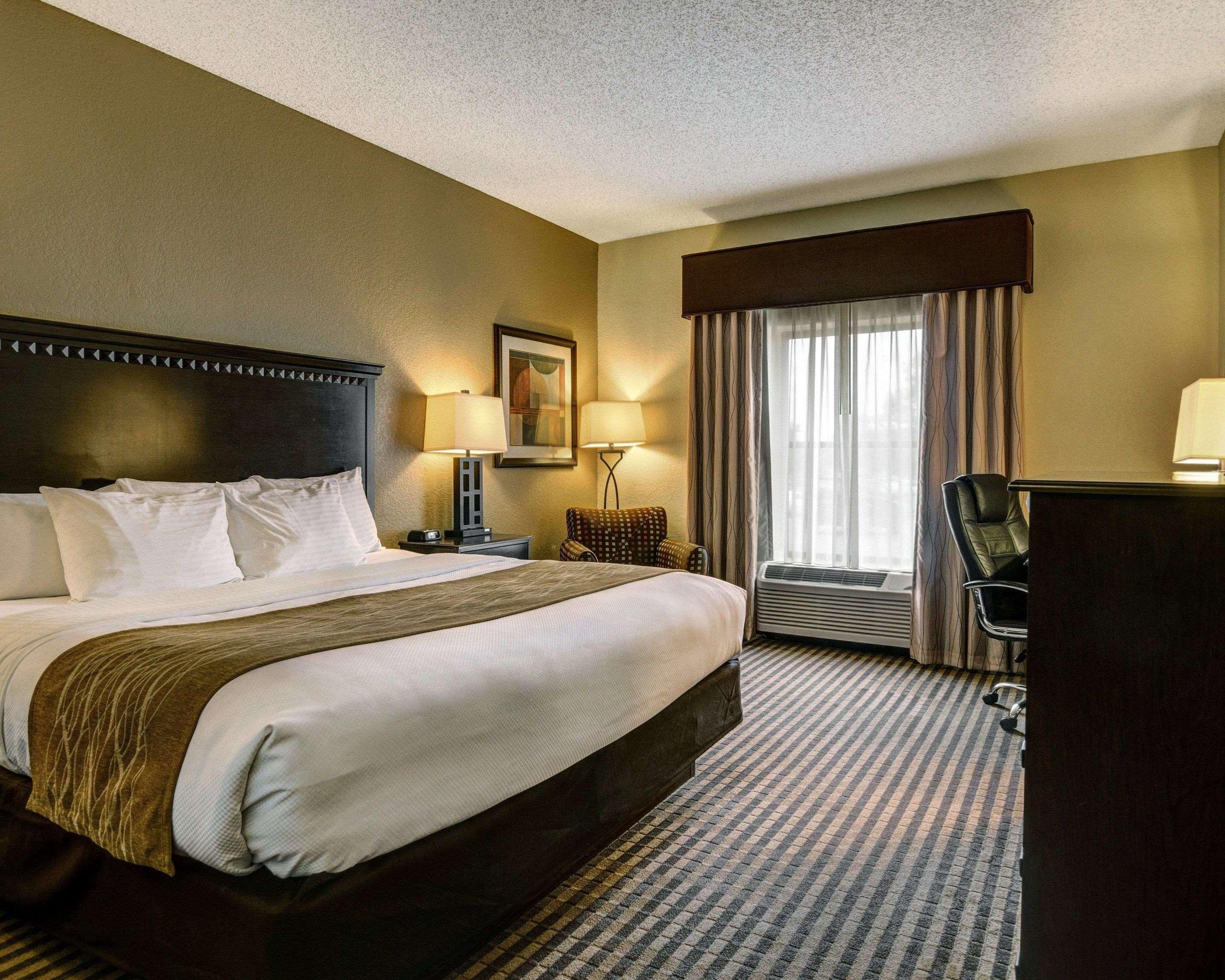 Comfort Inn & Suites Hot Springs Central Exteriér fotografie