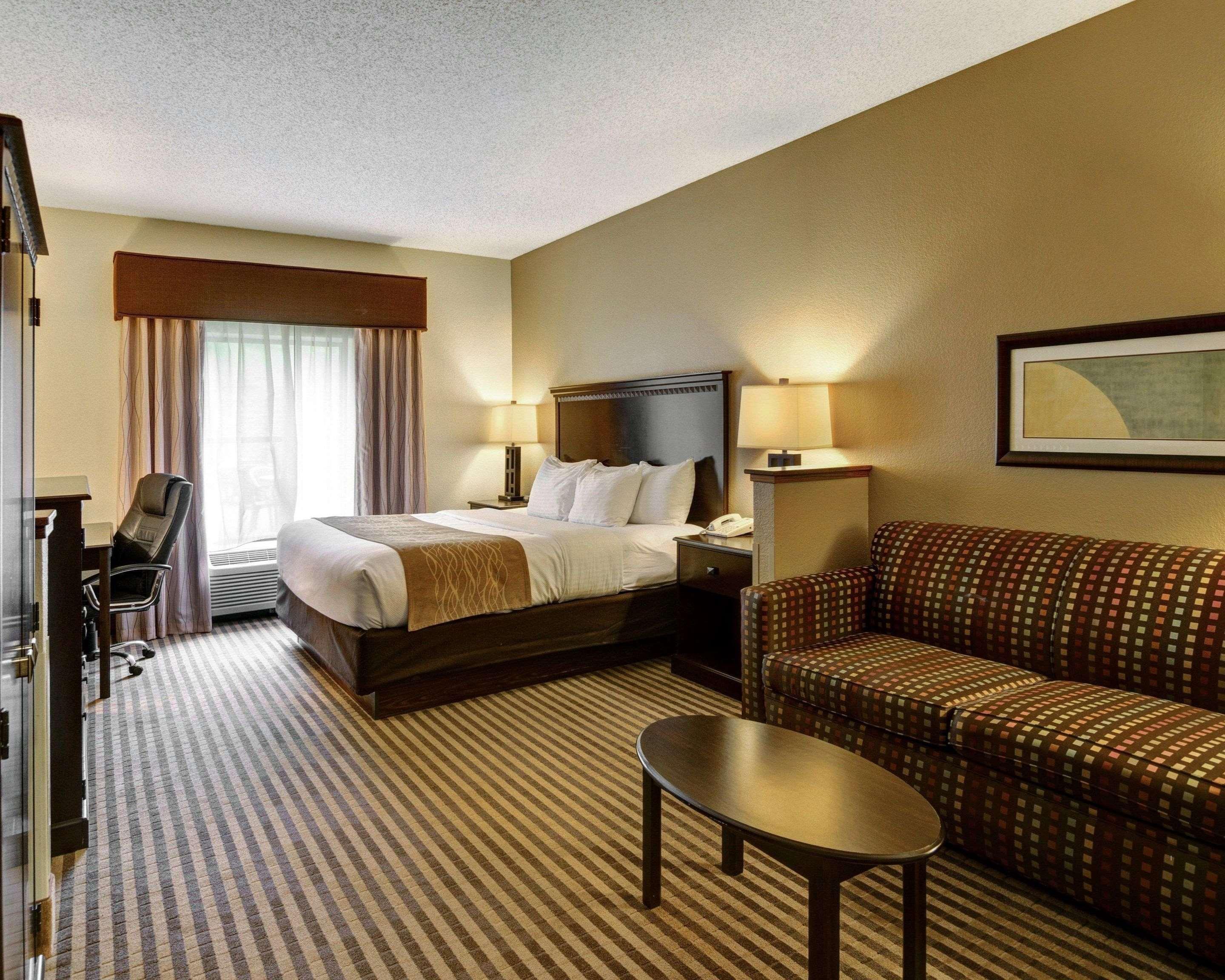 Comfort Inn & Suites Hot Springs Central Exteriér fotografie