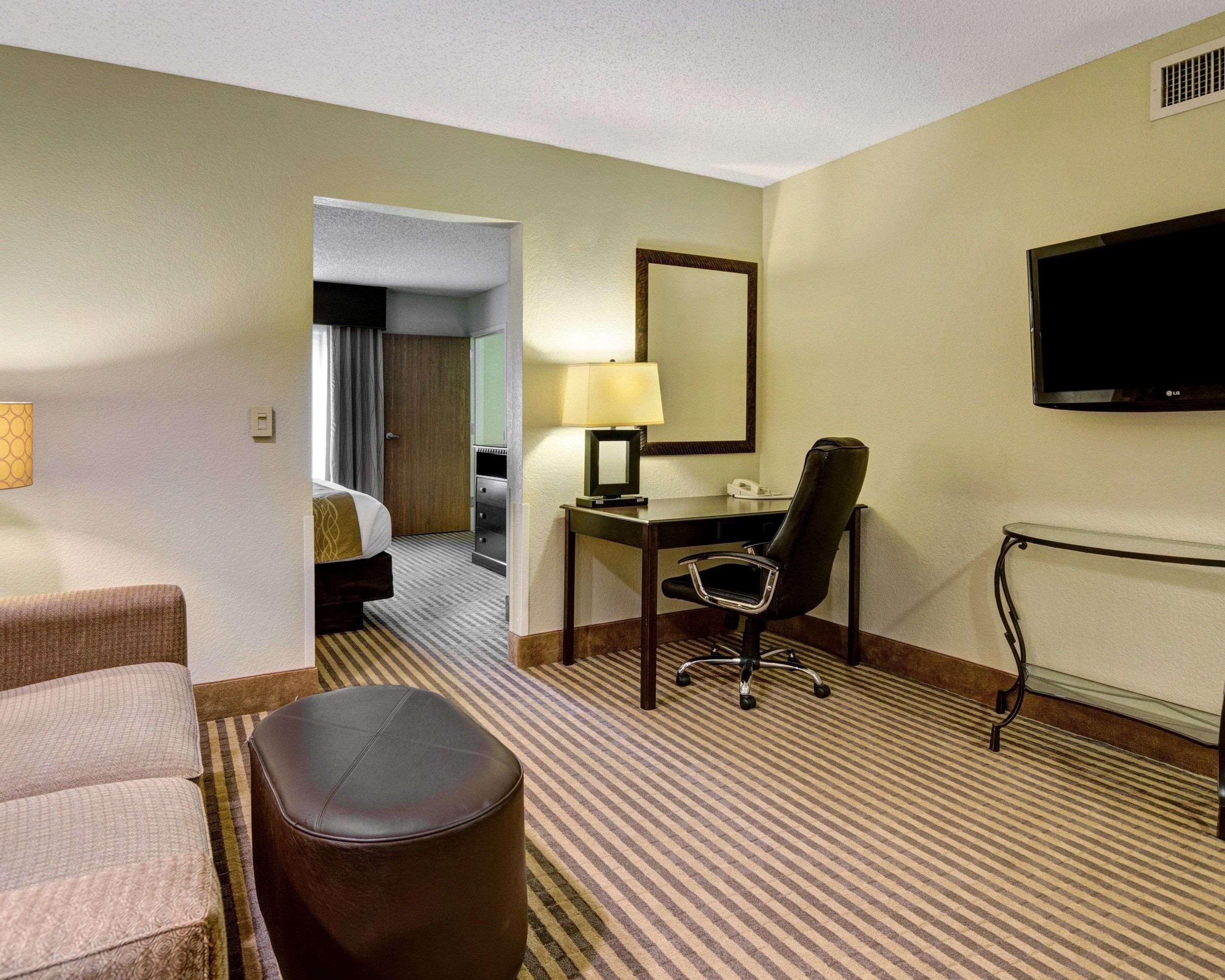 Comfort Inn & Suites Hot Springs Central Exteriér fotografie