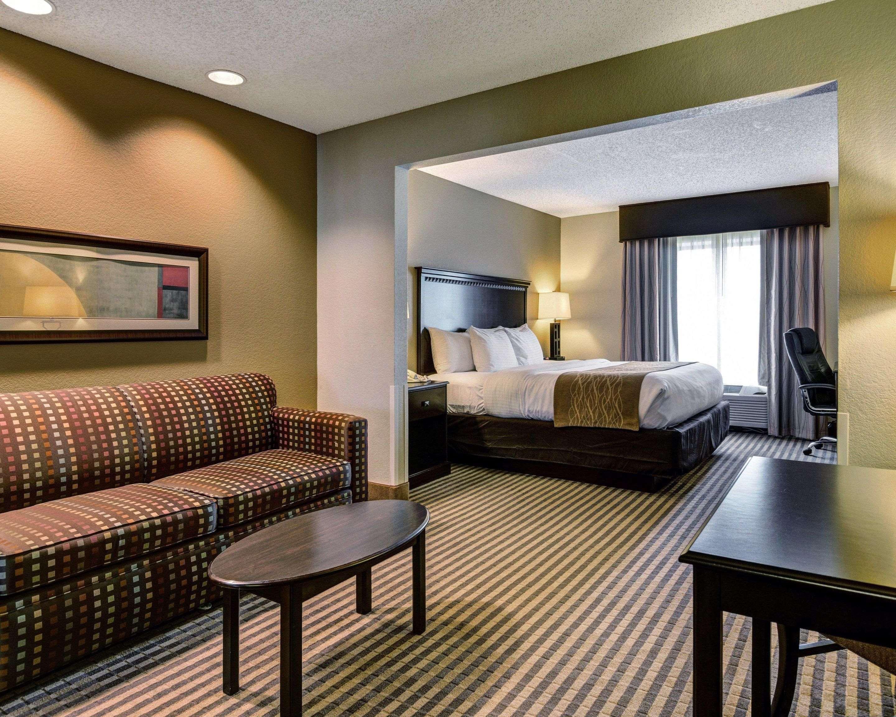 Comfort Inn & Suites Hot Springs Central Exteriér fotografie